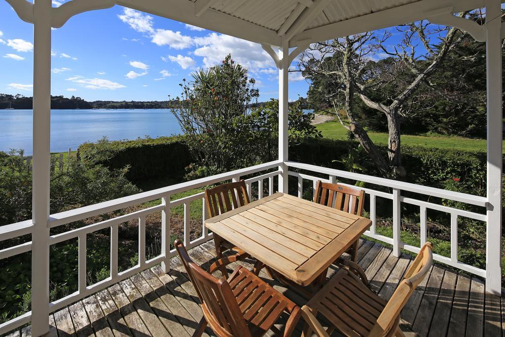 Oakura Bay Villa - Stay Waiheke Te Whau Bay Eksteriør bilde