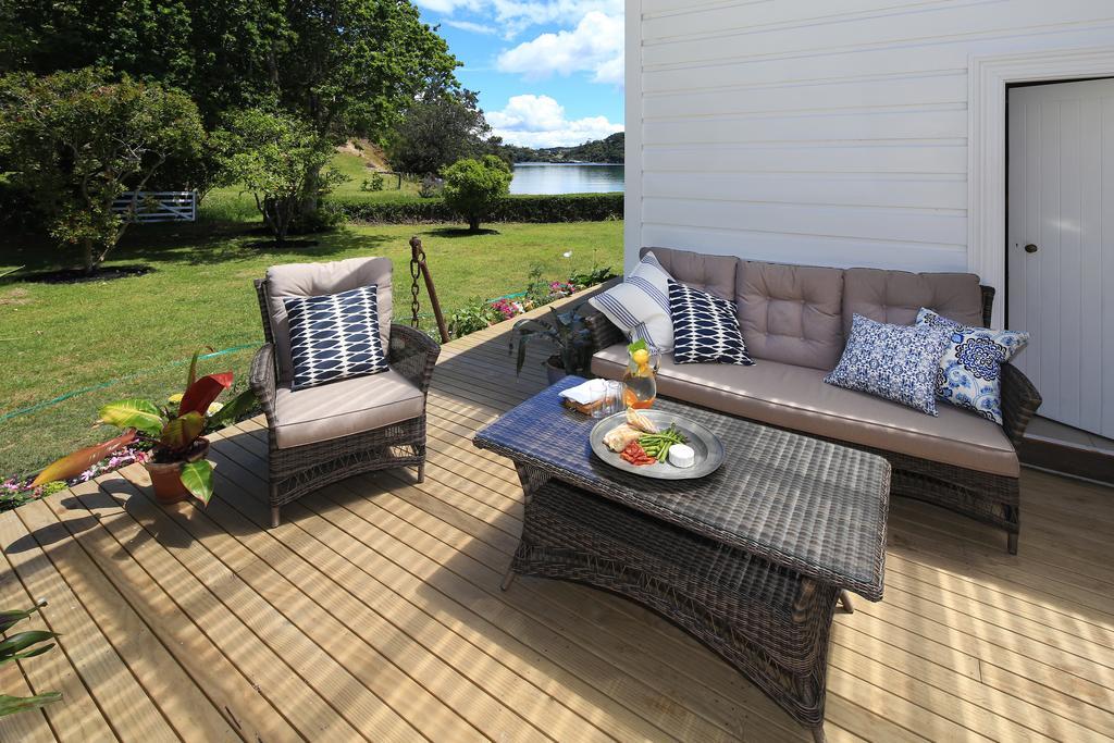 Oakura Bay Villa - Stay Waiheke Te Whau Bay Eksteriør bilde