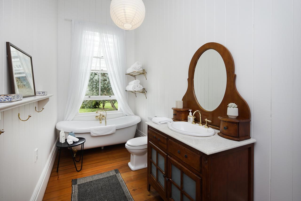 Oakura Bay Villa - Stay Waiheke Te Whau Bay Eksteriør bilde