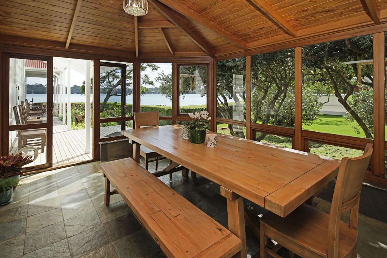 Oakura Bay Villa - Stay Waiheke Te Whau Bay Eksteriør bilde
