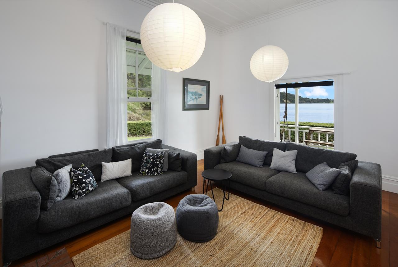 Oakura Bay Villa - Stay Waiheke Te Whau Bay Eksteriør bilde