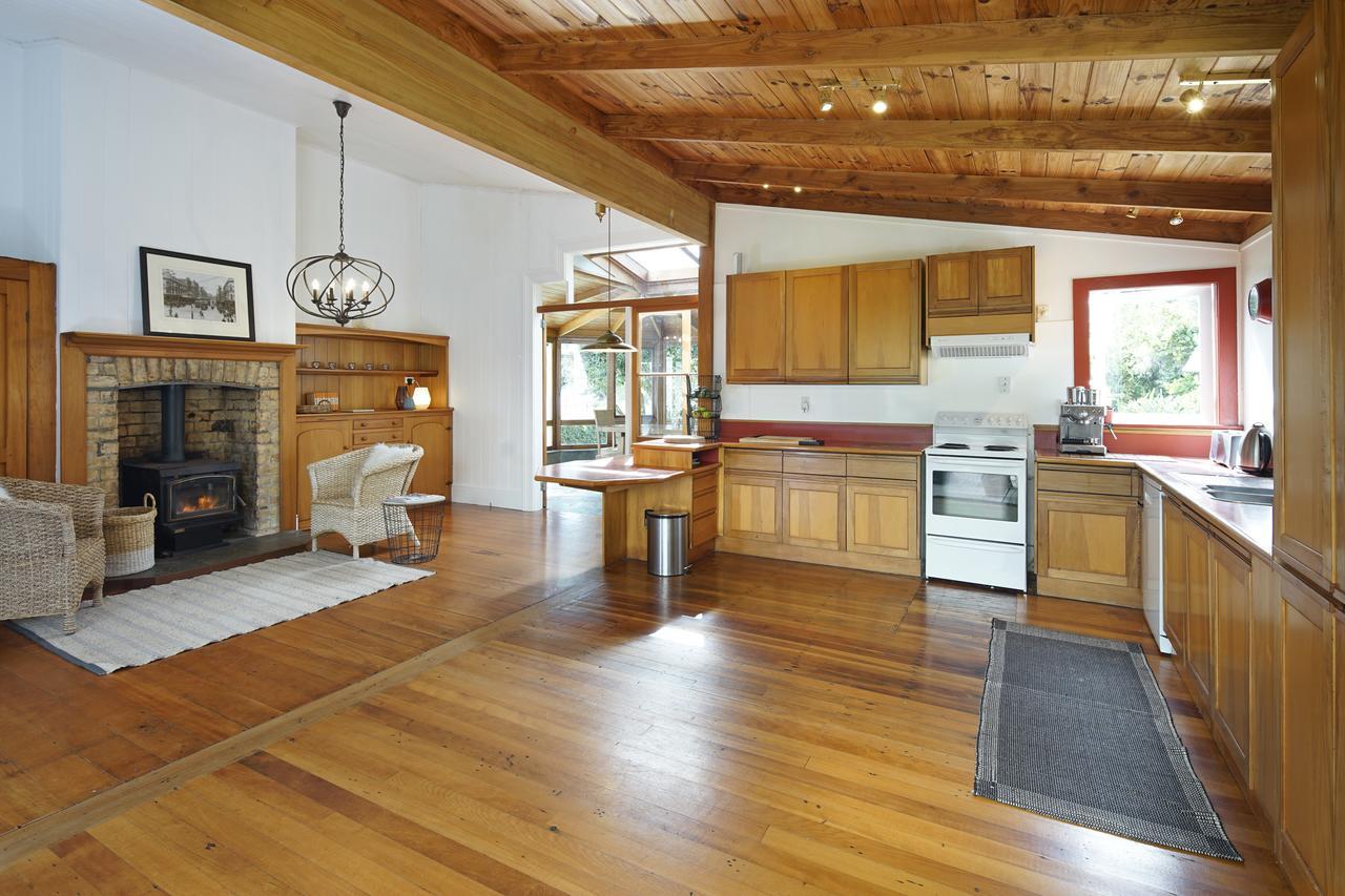 Oakura Bay Villa - Stay Waiheke Te Whau Bay Eksteriør bilde
